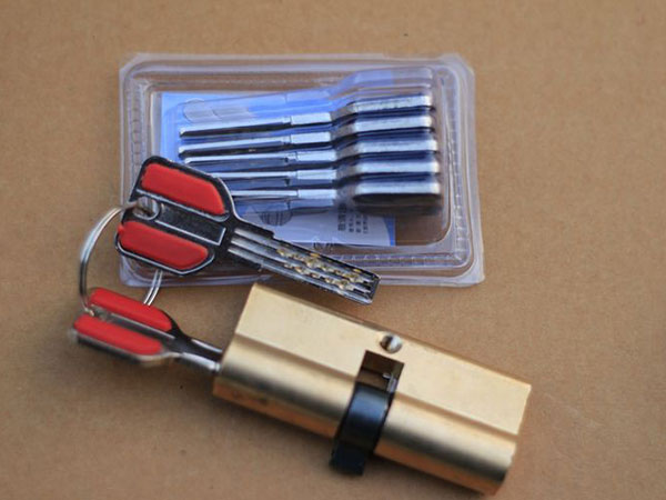 曲阳24小时上门开锁公司